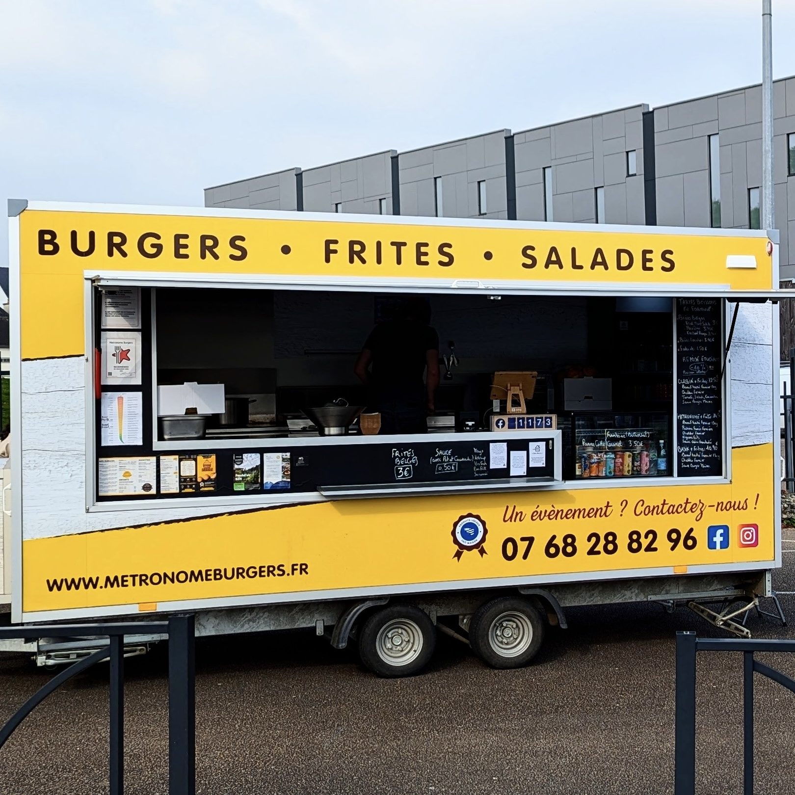 Food Truck Metronome Burgers