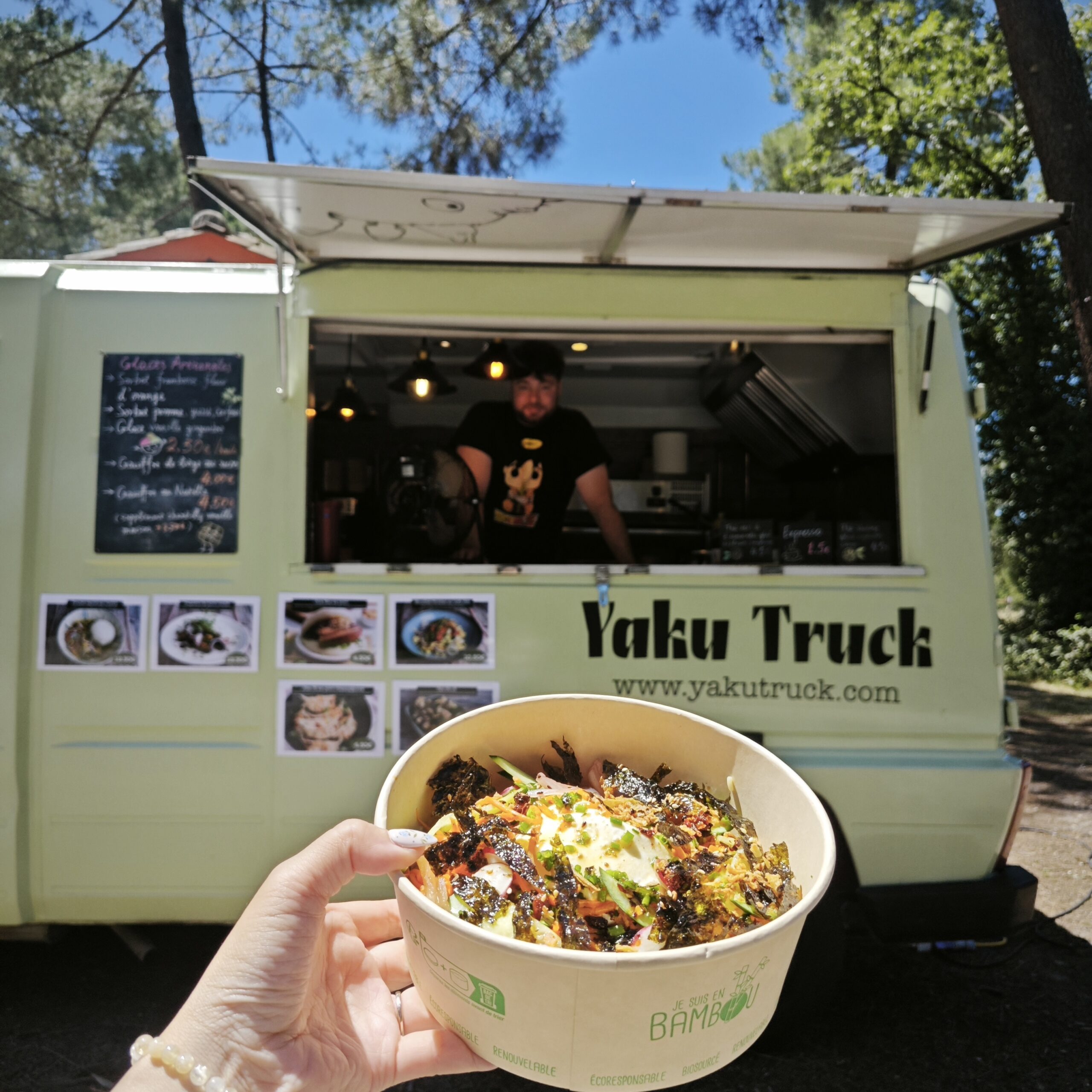 Food Truck Yaku Truck
