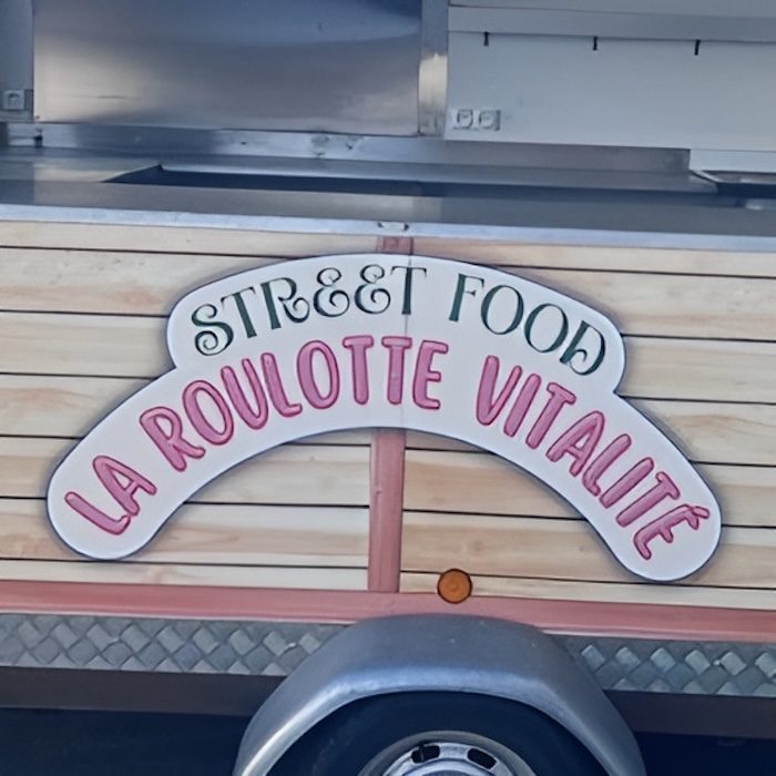 Logo Food Truck La Roulotte Vitalité